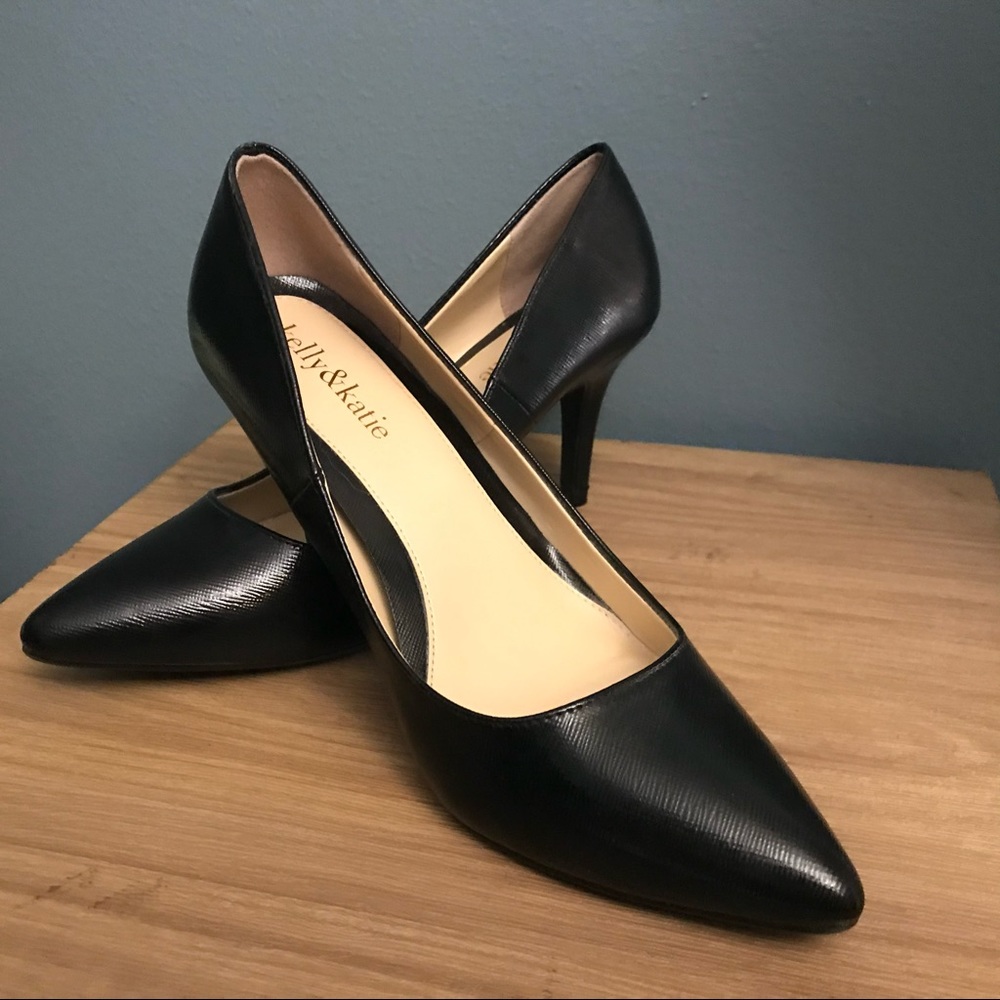 🎉HP🎉 Kelly & Katie Black Classic Pumps - Picture 1 of 7